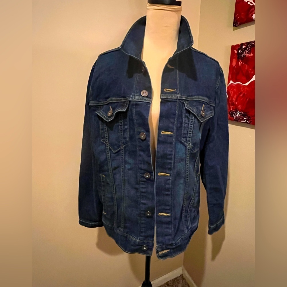 Levi’s Signature Gold Trucker Denim Jacket, size L